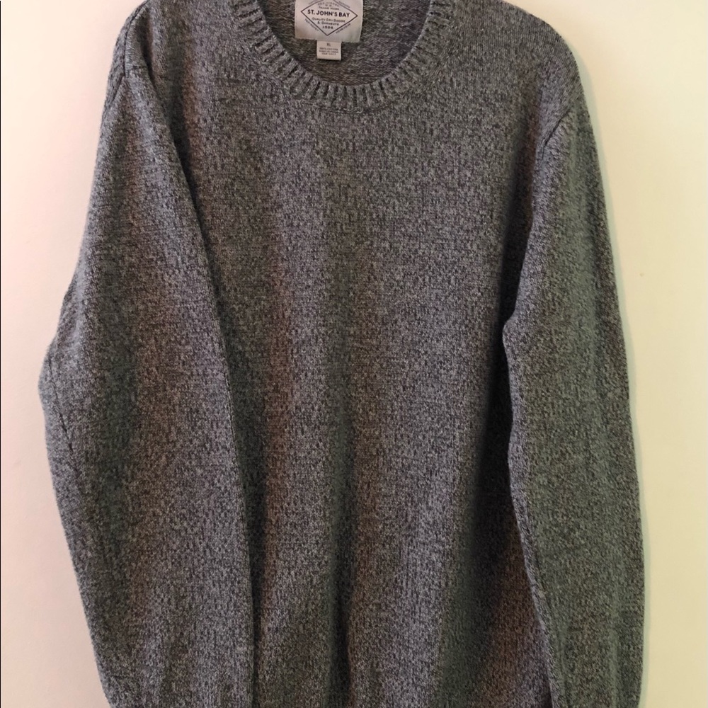 St. John’s Bay men’s sweater